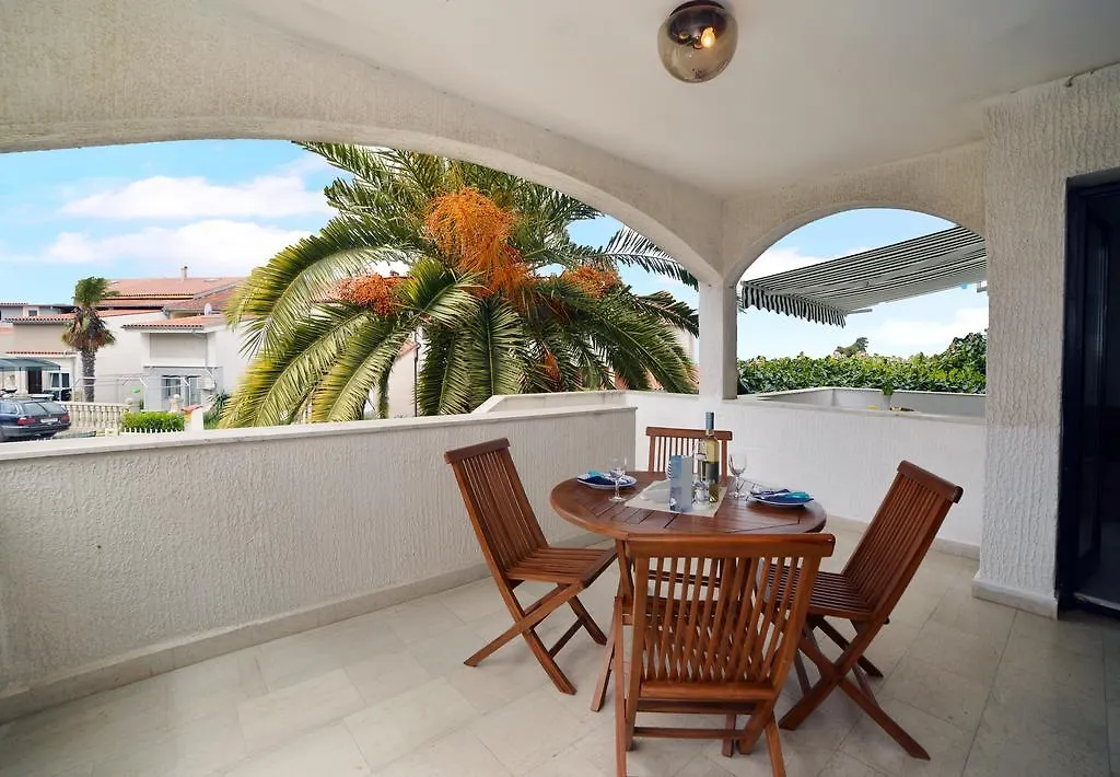פולה Apartment Goga